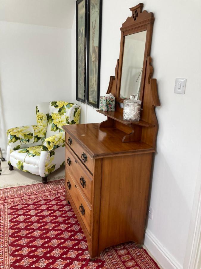 The Loft Apartment Stamford Bagian luar foto